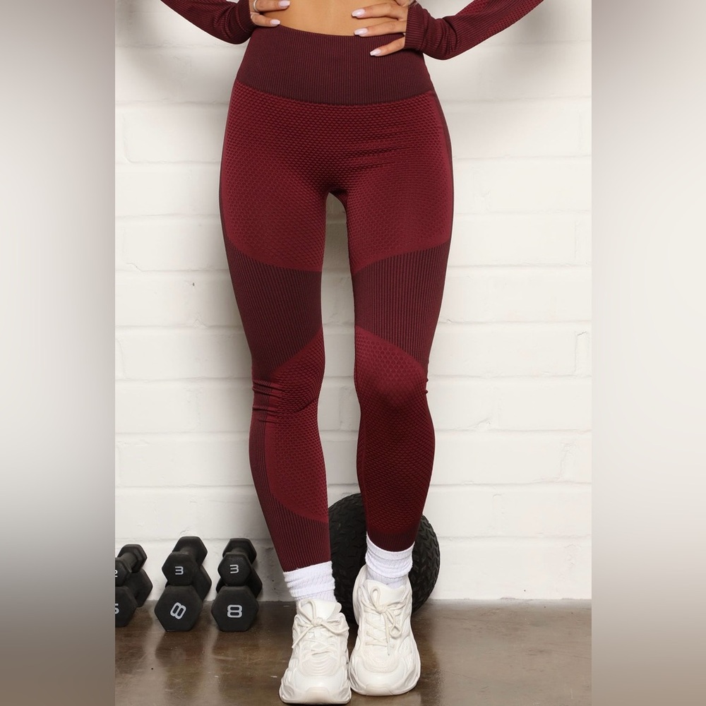 New Burgundy Active Seamless Leggings – S